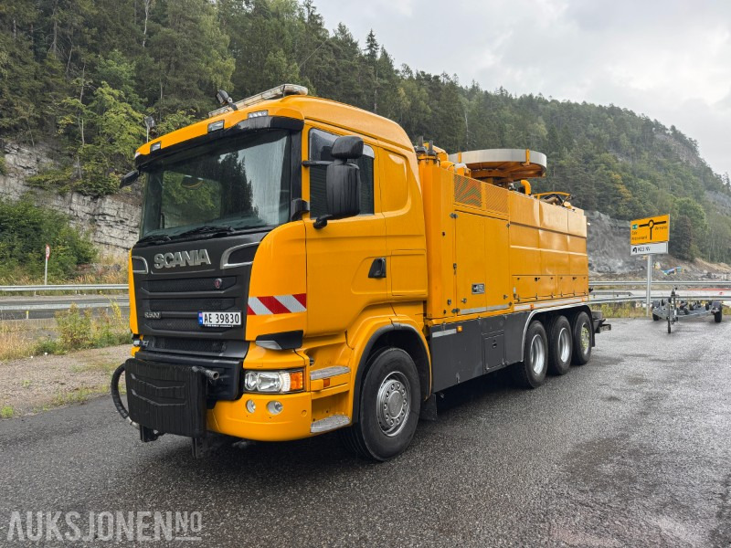 2014 Scania R-serie R500LB 8x4 Müller CM F 170 KT – Slamsuger - Véhicule de voirie/ Spécial: photos 1 2014 Scania R-serie R500LB 8x4 Müller CM F 170 KT – Slamsuger - Véhicule de voirie/ Spécial: photos 1