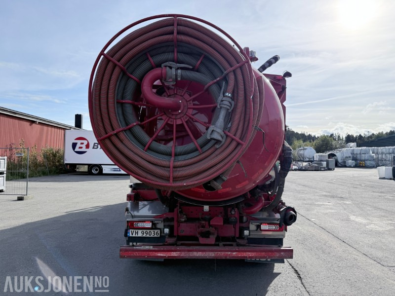 2018 Volvo FMX 540 8x4 suge/spylebil - 98 180km - Véhicule de voirie/ Spécial: photos 5 2018 Volvo FMX 540 8x4 suge/spylebil - 98 180km - Véhicule de voirie/ Spécial: photos 5