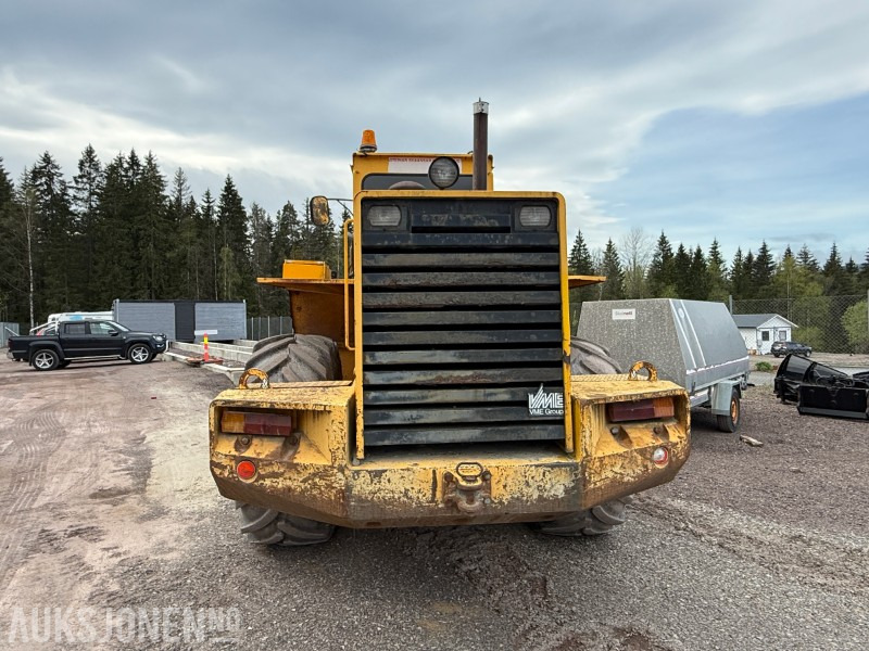 Volvo L120 Hjullaster - 4x4 - Gjerstad 2900L skuff - Nylig byttet dekk - Vekt montert - Chargeuse sur pneus: photos 5 Volvo L120 Hjullaster - 4x4 - Gjerstad 2900L skuff - Nylig byttet dekk - Vekt montert - Chargeuse sur pneus: photos 5