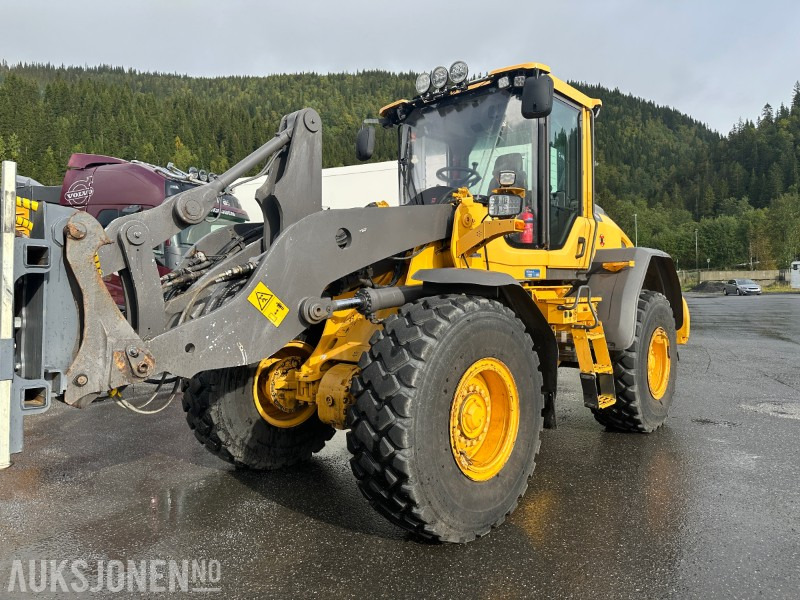 Volvo L90H HJULLASTER MED MYE UTSTYR - 7247 TIMER - Chargeuse sur pneus: photos 2 Volvo L90H HJULLASTER MED MYE UTSTYR - 7247 TIMER - Chargeuse sur pneus: photos 2