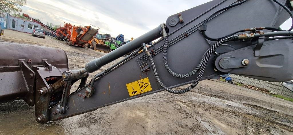 Pelle sur chenille Volvo EC 220EL: photos 30 Pelle sur chenille Volvo EC 220EL: photos 30