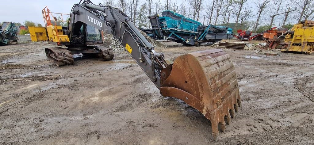 Pelle sur chenille Volvo EC 220EL: photos 32 Pelle sur chenille Volvo EC 220EL: photos 32