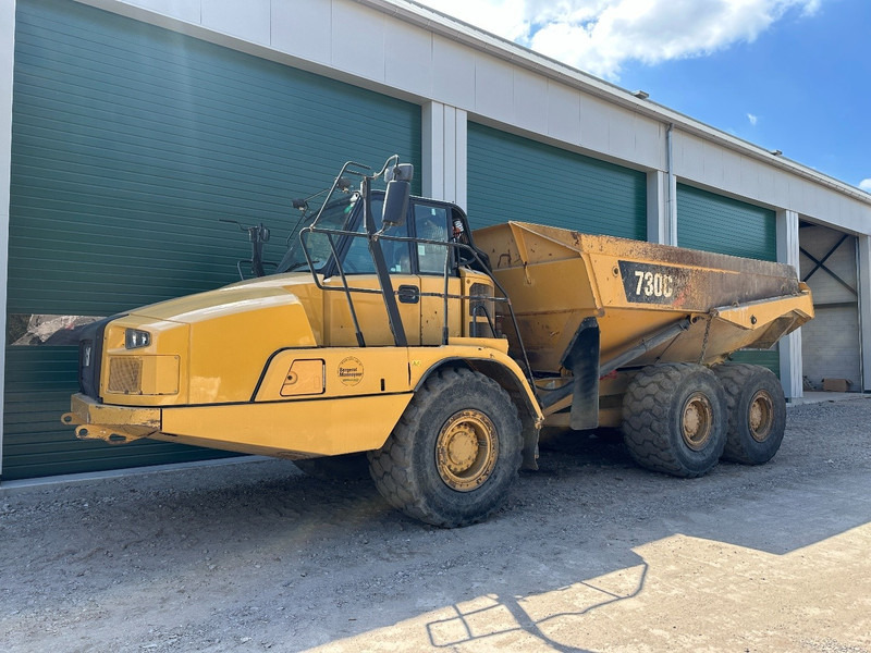 Caterpillar 730 C Body heat // Tailgate // Central Lubrication - Tombereau: photos 1 Caterpillar 730 C Body heat // Tailgate // Central Lubrication - Tombereau: photos 1