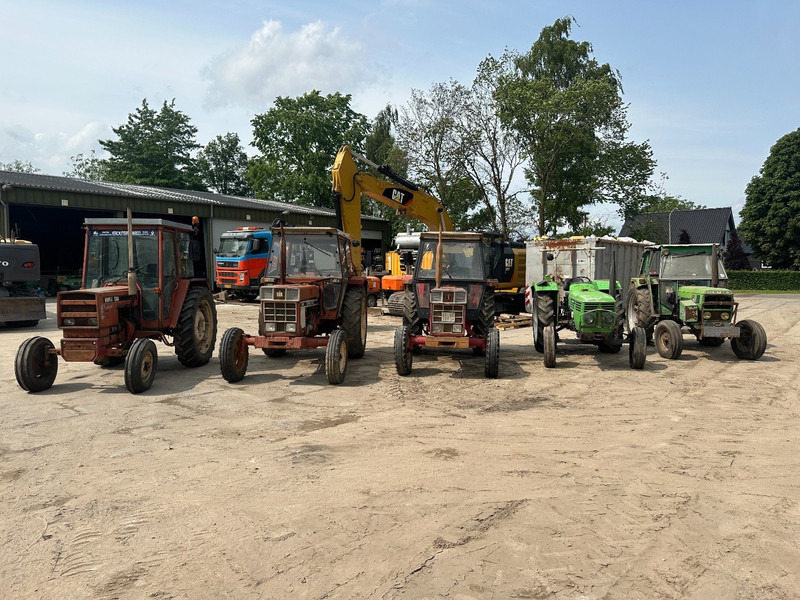 International 844-S Package 5 - See description - Tracteur agricole: photos 1 International 844-S Package 5 - See description - Tracteur agricole: photos 1