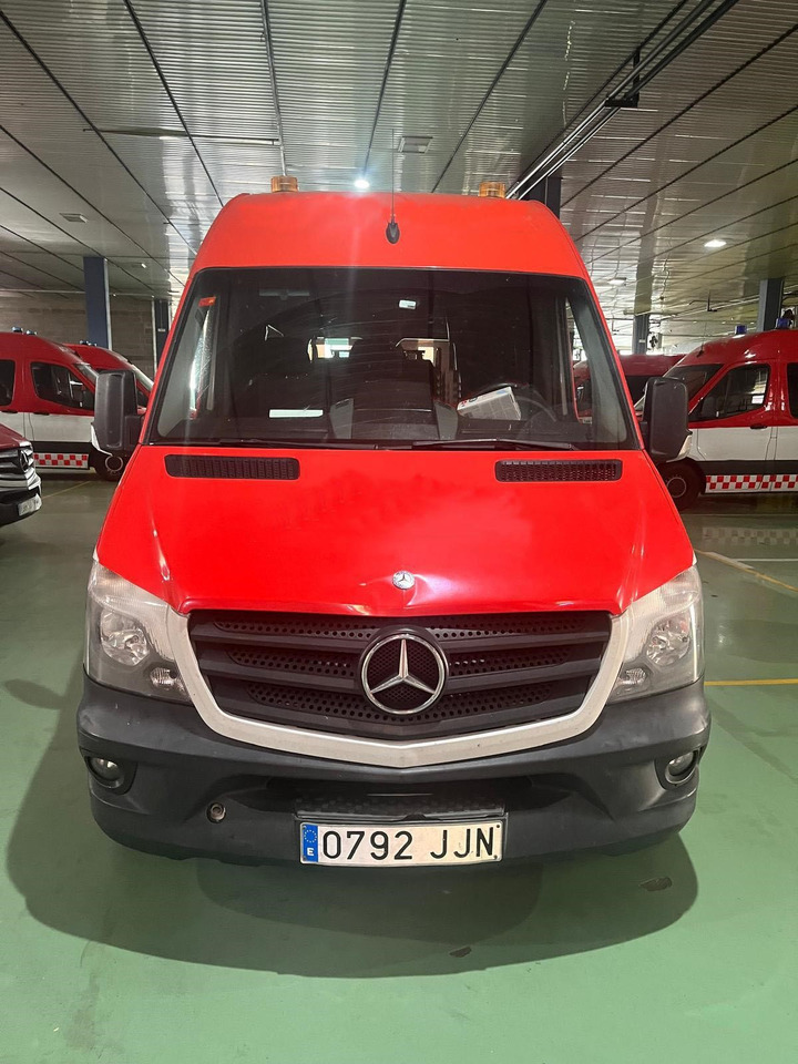 MERCEDES BENZ AMBULANCE FOR REDUCED MOBILITY PERSONS Sprinter 313 CDI(15 units) - Ambulance: photos 1 MERCEDES BENZ AMBULANCE FOR REDUCED MOBILITY PERSONS Sprinter 313 CDI(15 units) - Ambulance: photos 1