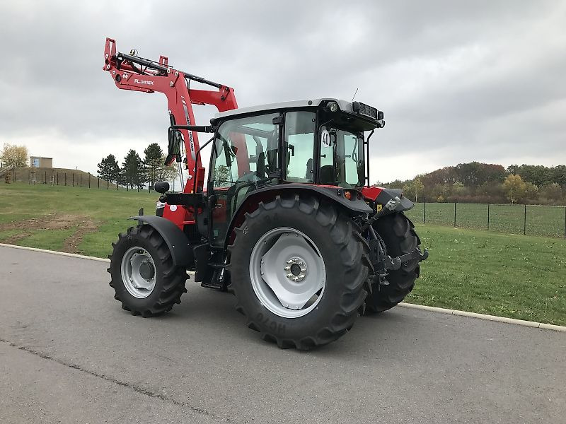 Massey Ferguson MF 4709 M Dyna-2 - Tracteur agricole: photos 2 Massey Ferguson MF 4709 M Dyna-2 - Tracteur agricole: photos 2