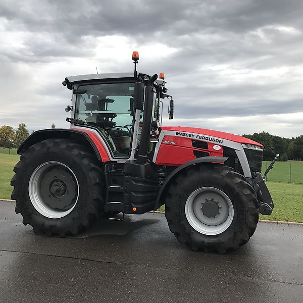Massey Ferguson MF 8S.305 Exclusive - Tracteur agricole: photos 1 Massey Ferguson MF 8S.305 Exclusive - Tracteur agricole: photos 1