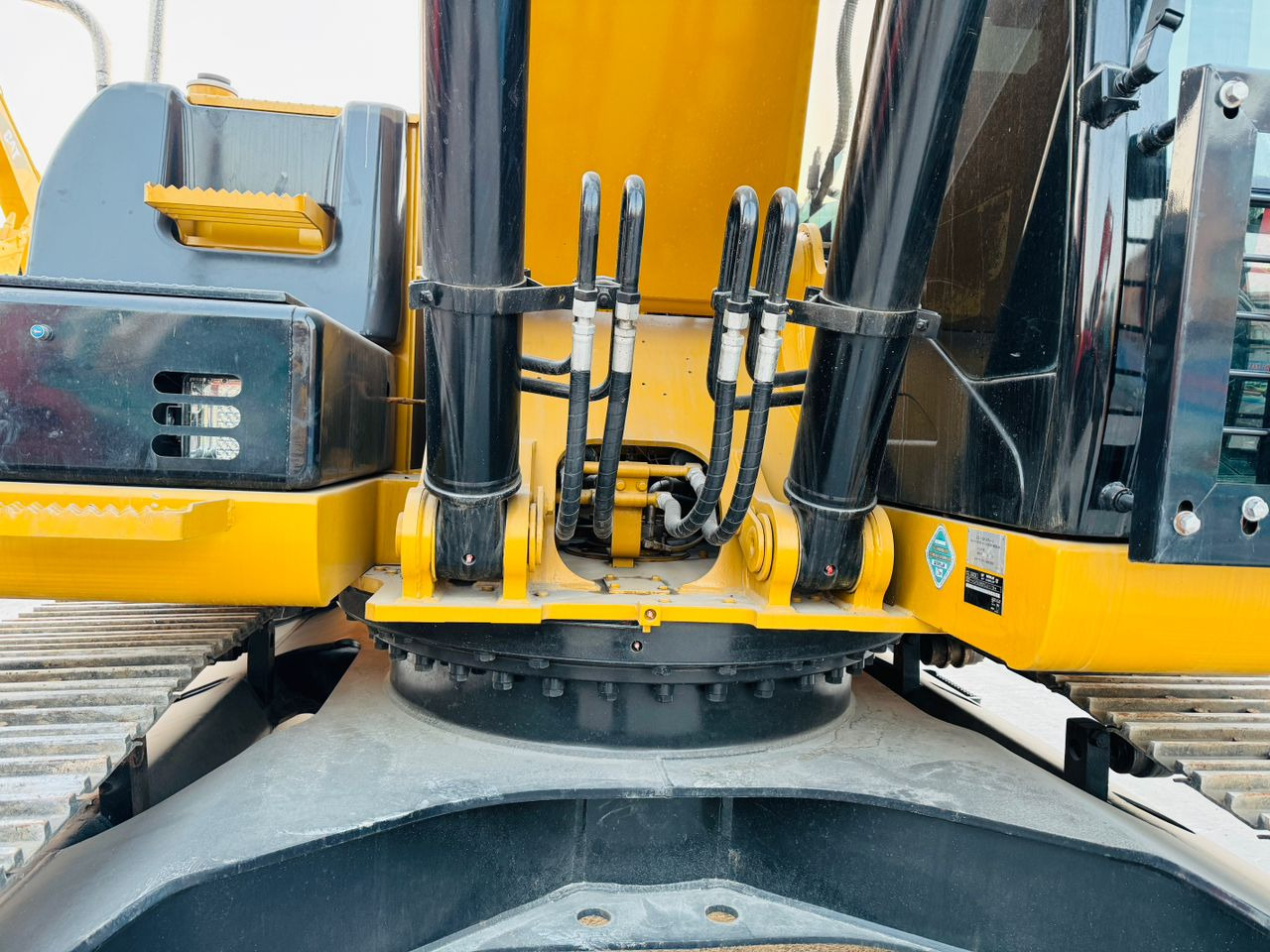 Pelle sur chenille Caterpillar 325 CAT CAT 325D 325D2 330D 329D 320D 320D2 320GC: photos 8