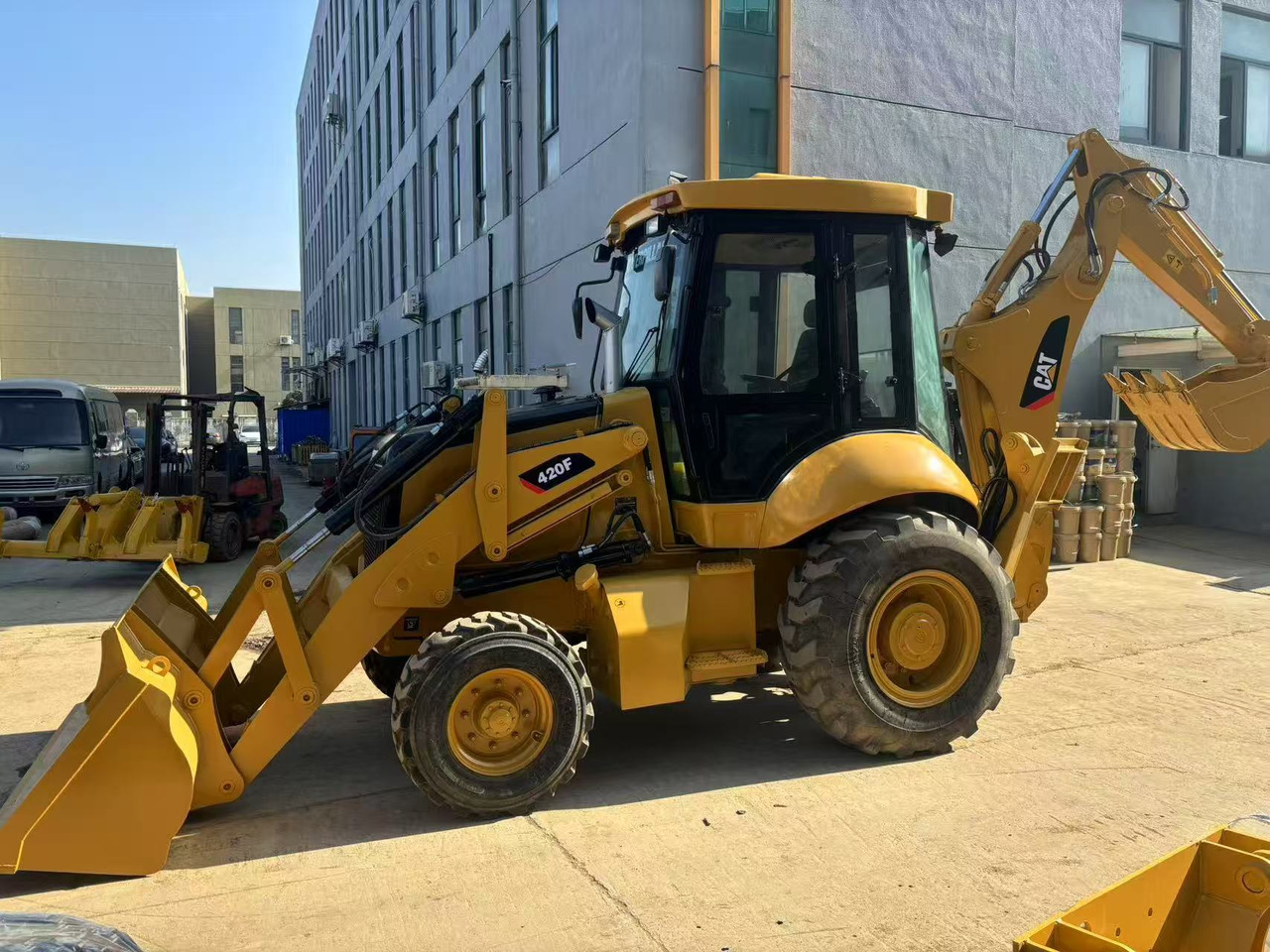 Crédit-bail Caterpillar 420 Backhoe Loader CAT 420 420F 420F2 JCB 3CX 4CX with Excellent Quality for Sale Caterpillar 420 Backhoe Loader CAT 420 420F 420F2 JCB 3CX 4CX with Excellent Quality for Sale: photos 6