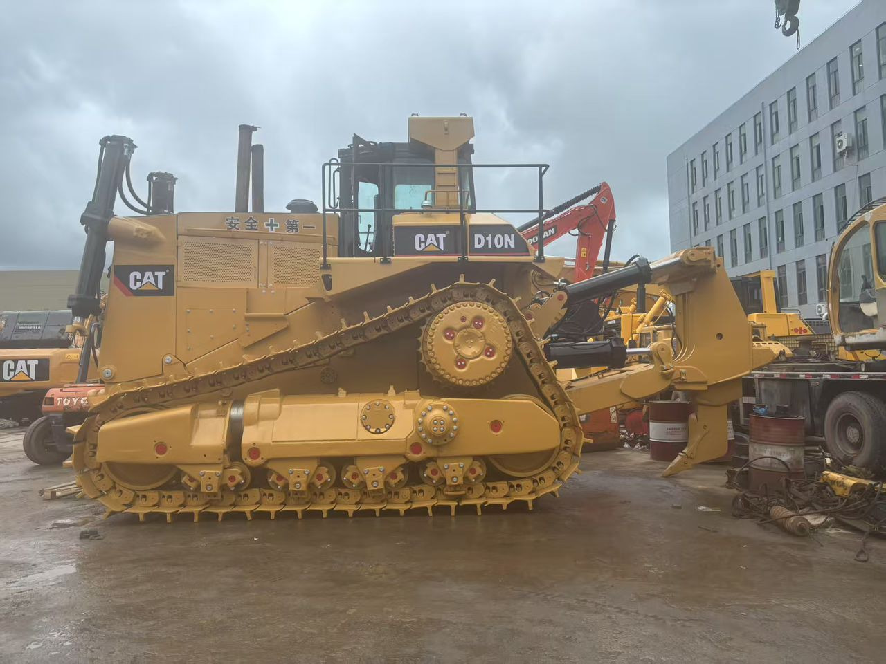 Caterpillar CAT Used Crawler Bulldozer Tractor D10N D9R D8R D8T D7R D7G D6G Dozer for Sale - Bulldozer: photos 1 Caterpillar CAT Used Crawler Bulldozer Tractor D10N D9R D8R D8T D7R D7G D6G Dozer for Sale - Bulldozer: photos 1