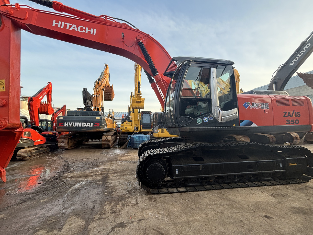Hitachi ZX350 Used Excavator Hitachi 35 ton Secondhand Crawler Excavators Zx60 zx70 Zx120 Zx130 zx210 zx240 Zx300 zx850 - Pelle sur chenille: photos 2 Hitachi ZX350 Used Excavator Hitachi 35 ton Secondhand Crawler Excavators Zx60 zx70 Zx120 Zx130 zx210 zx240 Zx300 zx850 - Pelle sur chenille: photos 2