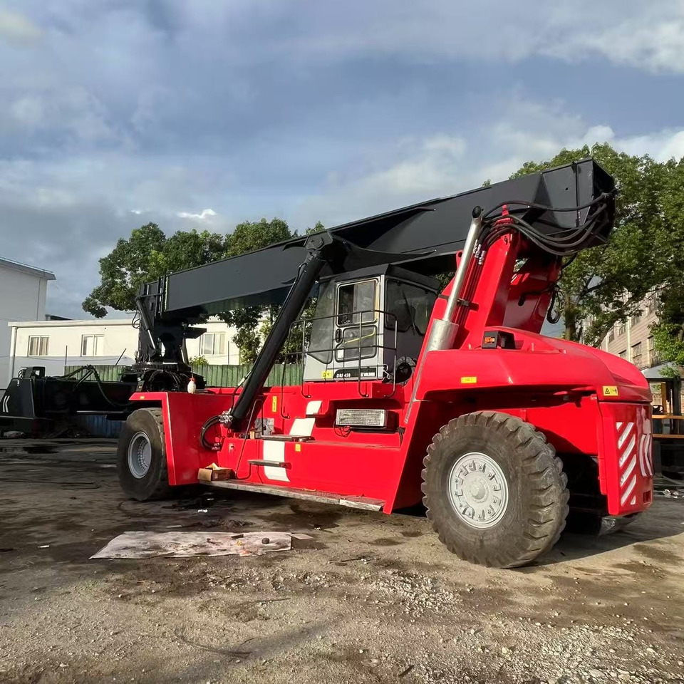 KALMAR 45 Ton Kalmar Reach Stacker DRD450 DRF450 DRT450 Telescopic Handler DRT450 and Sany Liugong Reach Stackers Lifting Reach Stacker Forklift - Reach stacker: photos 5 KALMAR 45 Ton Kalmar Reach Stacker DRD450 DRF450 DRT450 Telescopic Handler DRT450 and Sany Liugong Reach Stackers Lifting Reach Stacker Forklift - Reach stacker: photos 5