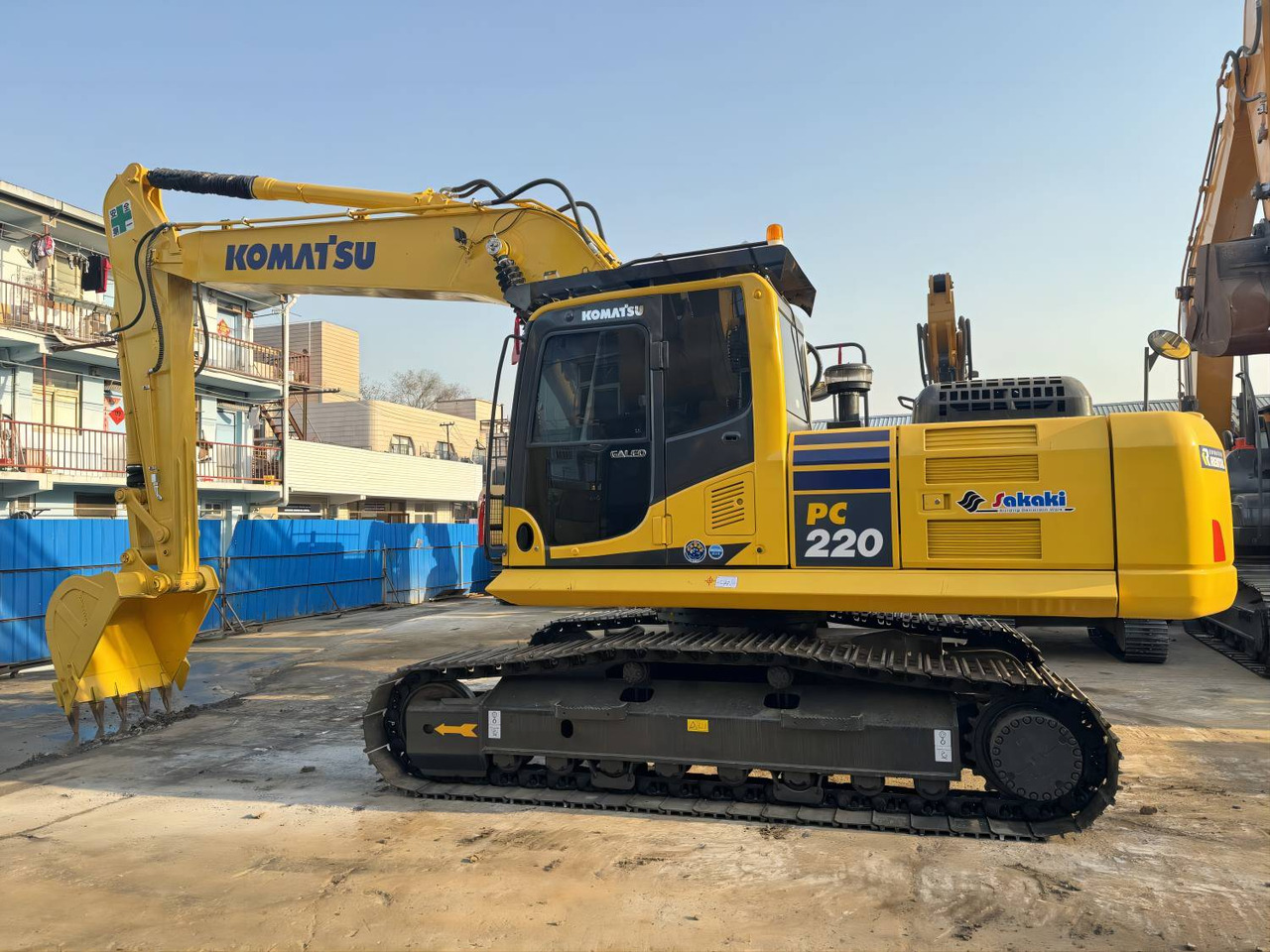 Komatsu PC220 PC210 PC200 Komatsu Crawler Hight Quality Used Excavator - Pelle sur chenille: photos 1 Komatsu PC220 PC210 PC200 Komatsu Crawler Hight Quality Used Excavator - Pelle sur chenille: photos 1
