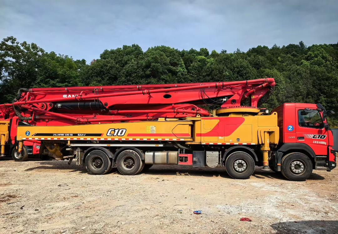 VOLVO 62 Meters Original Concrete Pump Truck Construction Machinery Cement Pumping Equipment Mounted Concrete Pump Truck - Matériel de béton: photos 5 VOLVO 62 Meters Original Concrete Pump Truck Construction Machinery Cement Pumping Equipment Mounted Concrete Pump Truck - Matériel de béton: photos 5