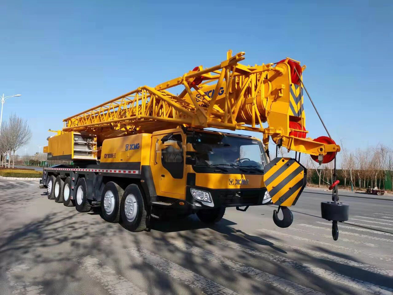 XCMG 100 Ton Used Truck Crane QY100K-II with High Quality for Sale - Grue mobile: photos 2 XCMG 100 Ton Used Truck Crane QY100K-II with High Quality for Sale - Grue mobile: photos 2