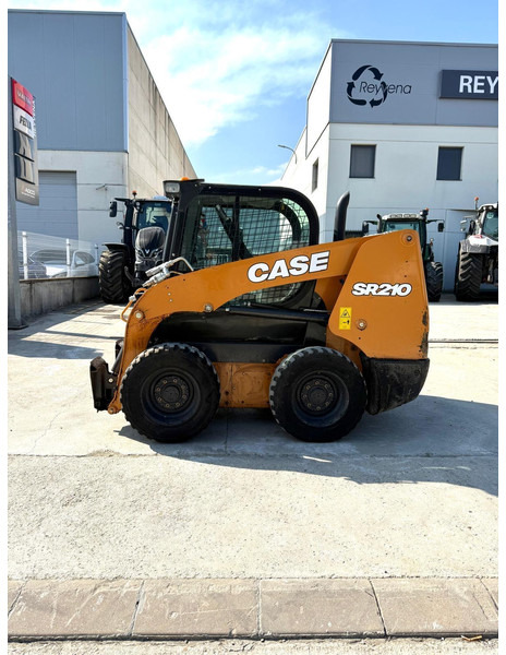 Case SR210 - Chargeuse sur pneus: photos 1 Case SR210 - Chargeuse sur pneus: photos 1