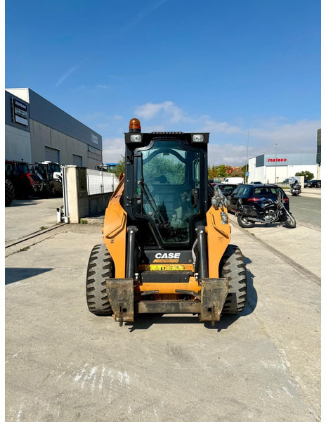 Case SR210 - Chargeuse sur pneus: photos 2 Case SR210 - Chargeuse sur pneus: photos 2