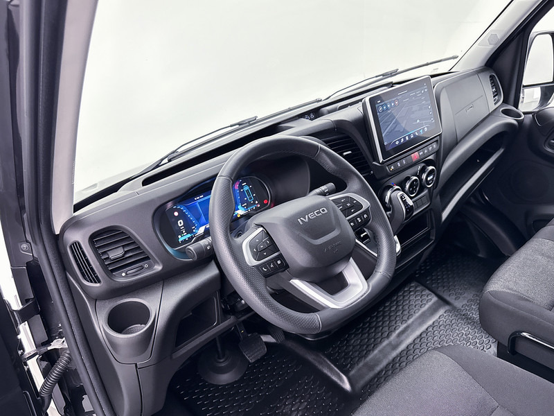 Iveco 35S21 Daily 35S21 L2H2 Automaat 210pk 3.5t Trekhaak Dubbele Schuifdeur Lichtmetalen velgen Navigatie Betimmering Apple Carplay/Android Led koplampen Virtual cockpit - Fourgon utilitaire: photos 5 Iveco 35S21 Daily 35S21 L2H2 Automaat 210pk 3.5t Trekhaak Dubbele Schuifdeur Lichtmetalen velgen Navigatie Betimmering Apple Carplay/Android Led koplampen Virtual cockpit - Fourgon utilitaire: photos 5