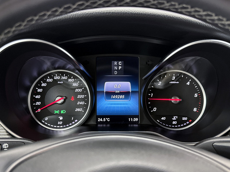 Mercedes-Benz V-Klasse 250d Extra Lang DC Leder Dubbele cabine Elektrische schuifdeuren 19" inch AMG Camera - Fourgonnette, Utilitaire double cabine: photos 5 Mercedes-Benz V-Klasse 250d Extra Lang DC Leder Dubbele cabine Elektrische schuifdeuren 19" inch AMG Camera - Fourgonnette, Utilitaire double cabine: photos 5