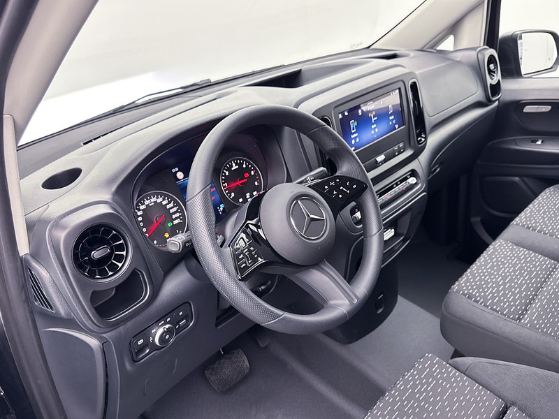 Mercedes-Benz Vito Vito 116 Lang Trekhaak LED Achteruitrijcamera Betimmering Cruise Control - Fourgon utilitaire: photos 5 Mercedes-Benz Vito Vito 116 Lang Trekhaak LED Achteruitrijcamera Betimmering Cruise Control - Fourgon utilitaire: photos 5