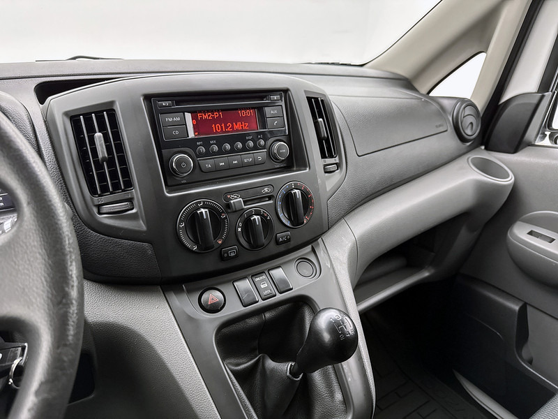Nissan NV200 1.6 Business Marge Benzine Achteruitrijcamera Trekhaak Sidebars NAP Betimmering - Fourgonnette: photos 5 Nissan NV200 1.6 Business Marge Benzine Achteruitrijcamera Trekhaak Sidebars NAP Betimmering - Fourgonnette: photos 5