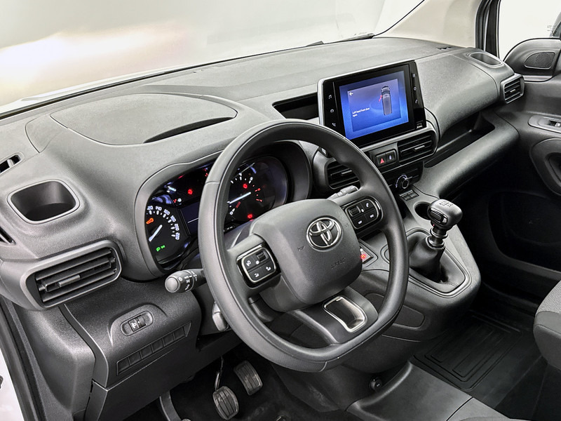 Toyota PROACE CITY 1.5 D-4D Live Navigatie Cruise Control - Fourgonnette: photos 4 Toyota PROACE CITY 1.5 D-4D Live Navigatie Cruise Control - Fourgonnette: photos 4
