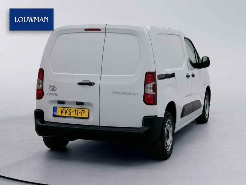 Toyota PROACE CITY 1.5 D-4D Live Navigatie Cruise Control - Fourgonnette: photos 2 Toyota PROACE CITY 1.5 D-4D Live Navigatie Cruise Control - Fourgonnette: photos 2