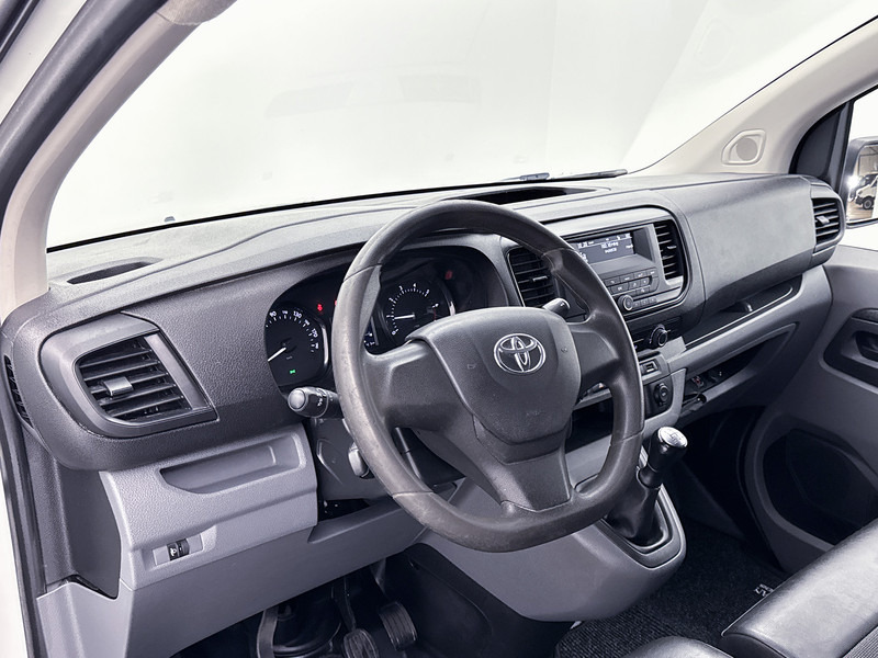 Toyota ProAce Compact 1.5 D-4D Cool Comfort Trekhaak Cruise Control Inrichting - Fourgonnette: photos 5 Toyota ProAce Compact 1.5 D-4D Cool Comfort Trekhaak Cruise Control Inrichting - Fourgonnette: photos 5