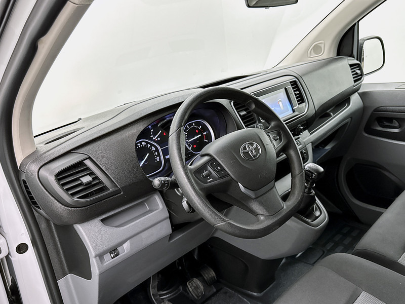 Toyota ProAce Compact 1.5 D-4D Live Navigator Navigatie Cruise control Betimmering - Fourgonnette: photos 5 Toyota ProAce Compact 1.5 D-4D Live Navigator Navigatie Cruise control Betimmering - Fourgonnette: photos 5