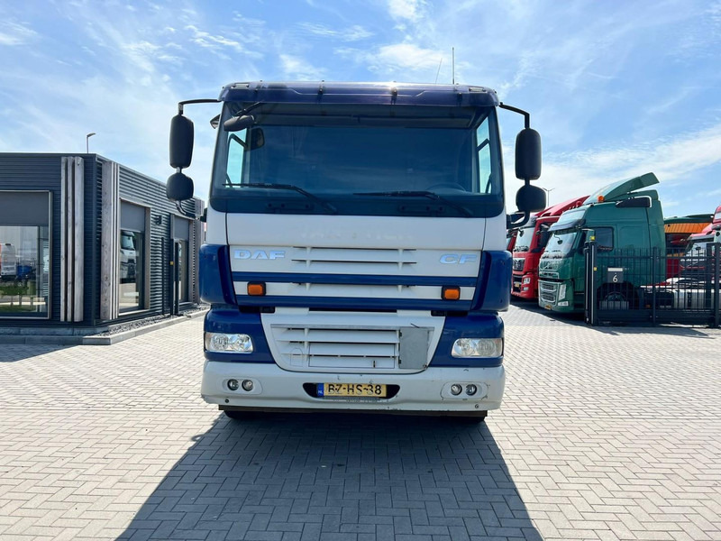 DAF CF 410 8x2 Palfinger PK42502 Remote controle / 8x2 - Camion grue: photos 2 DAF CF 410 8x2 Palfinger PK42502 Remote controle / 8x2 - Camion grue: photos 2