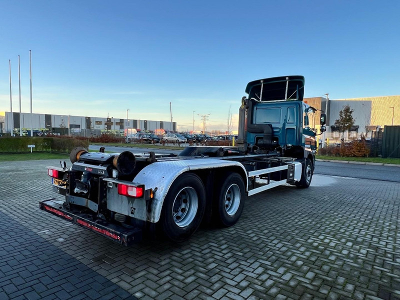 DAF CF85 6x2 containersysteem Only 350.000km / HIAB XR 26S Haakarmsyteem - Camion ampliroll: photos 5 DAF CF85 6x2 containersysteem Only 350.000km / HIAB XR 26S Haakarmsyteem - Camion ampliroll: photos 5
