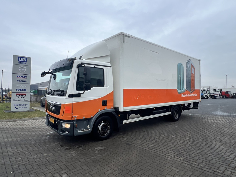 MAN TGL 180 4x2 Bakwagen Dhollandia 1000kg / BOX - Camion fourgon: photos 1 MAN TGL 180 4x2 Bakwagen Dhollandia 1000kg / BOX - Camion fourgon: photos 1