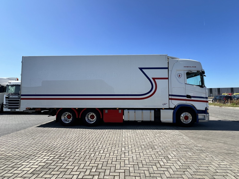 Scania S450 6x2 koelwagen Retarder / Dhollandia / Bloenenmaat - Camion frigorifique: photos 4 Scania S450 6x2 koelwagen Retarder / Dhollandia / Bloenenmaat - Camion frigorifique: photos 4