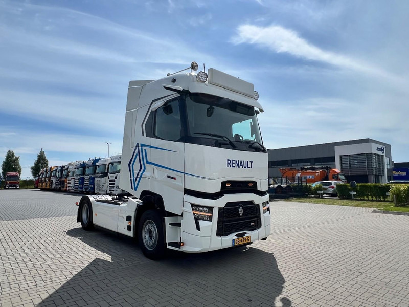 Renault T480 T-HIGH 4x2 Trekker Standclima / 2x Tank / New - Tracteur routier: photos 3 Renault T480 T-HIGH 4x2 Trekker Standclima / 2x Tank / New - Tracteur routier: photos 3