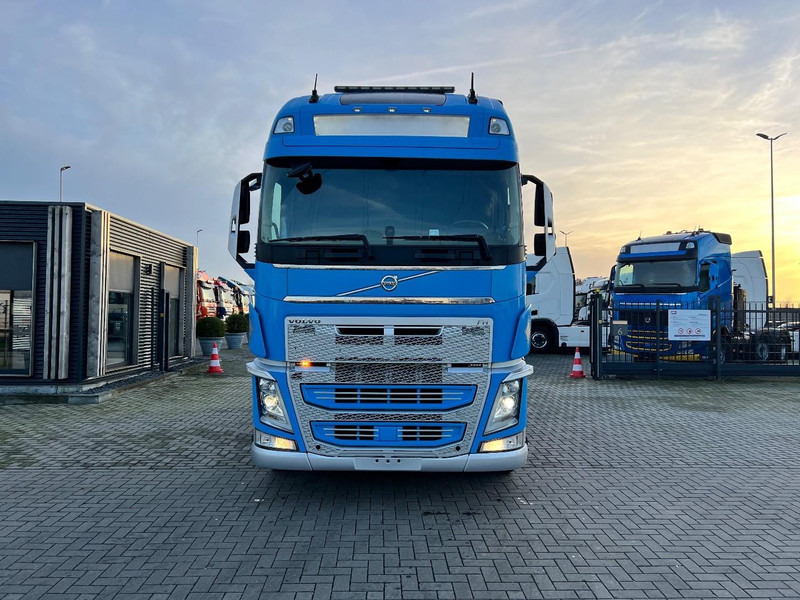 Volvo FH 540 6X2 Trekker Globetrotter XL / Full Air - Tracteur routier: photos 2 Volvo FH 540 6X2 Trekker Globetrotter XL / Full Air - Tracteur routier: photos 2