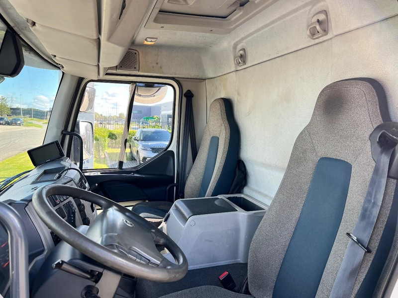 Camion fourgon Volvo FL 210 4x2 bakwagen Dhollandia 1500kg /: photos 16