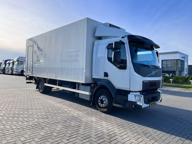 Volvo FL 250 4x2 Koelwagen Thermo king V600 / Tailgate Dhollandia 2000kg - Camion frigorifique: photos 3 Volvo FL 250 4x2 Koelwagen Thermo king V600 / Tailgate Dhollandia 2000kg - Camion frigorifique: photos 3