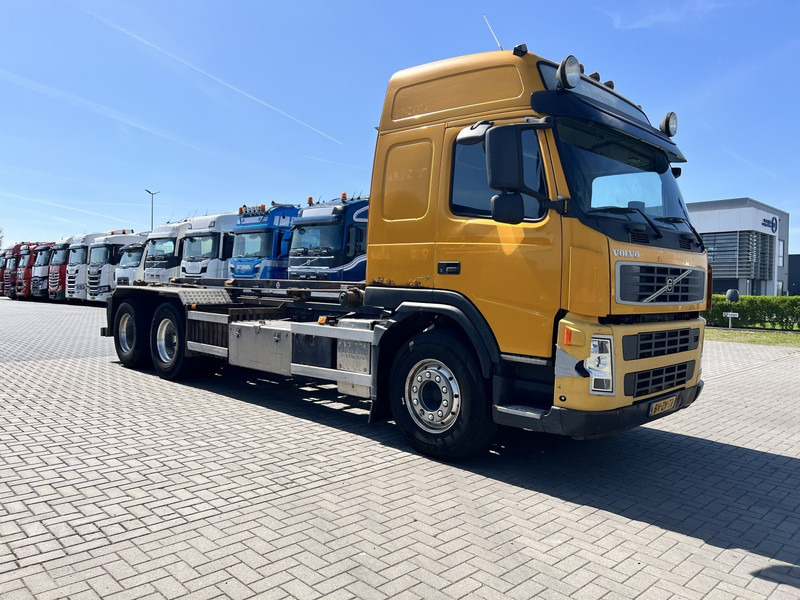 Volvo FM480 6X2 containersysteem Globetrotter / NCH systeem / 10 Tyres - Camion - système de câble: photos 3 Volvo FM480 6X2 containersysteem Globetrotter / NCH systeem / 10 Tyres - Camion - système de câble: photos 3