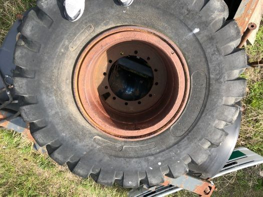 Anvelope Cu 24PR 4 BUC VOLA Incarcator VOLVO KOMATSU JCB - Roue complète: photos 5 Anvelope Cu 24PR 4 BUC VOLA Incarcator VOLVO KOMATSU JCB - Roue complète: photos 5