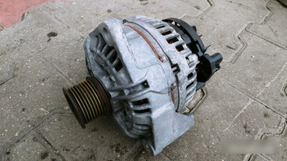 Bosch MAN TGA (2000-2008) - Alternateur pour Camion: photos 1 Bosch MAN TGA (2000-2008) - Alternateur pour Camion: photos 1