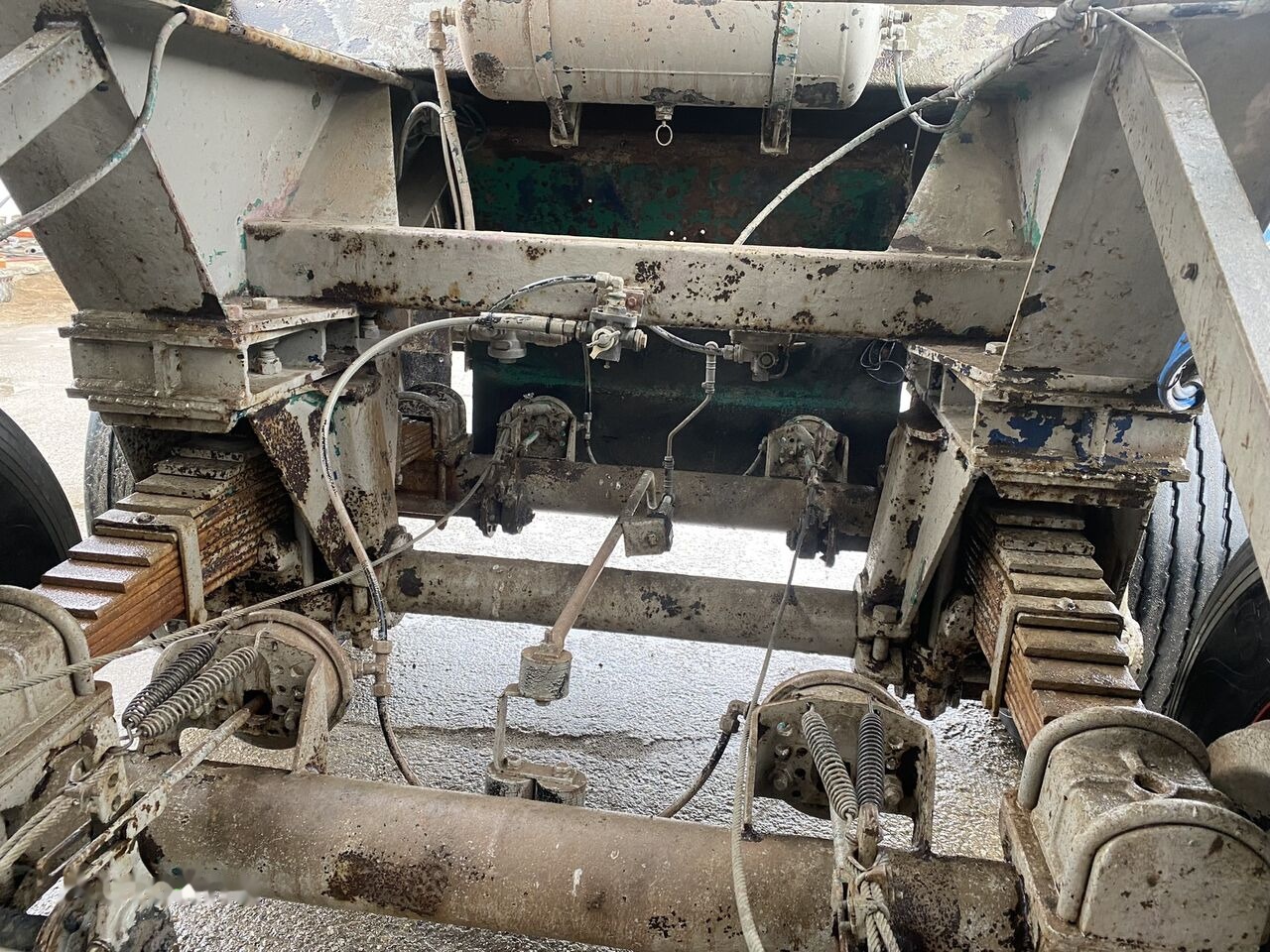 CIFA - Semi-remorque malaxeur: photos 3 CIFA - Semi-remorque malaxeur: photos 3