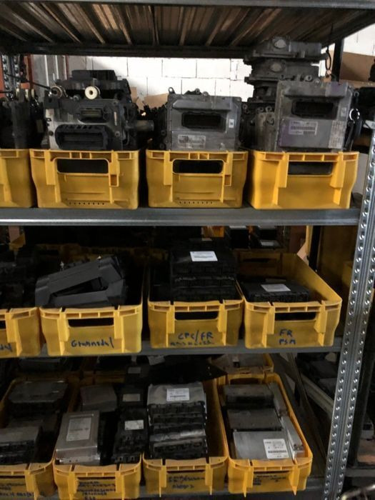 Calculator motor 20995620   Volvo FH12 truck - Bloc de gestion pour Camion: photos 1 Calculator motor 20995620   Volvo FH12 truck - Bloc de gestion pour Camion: photos 1