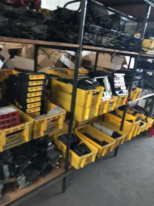 Calculator motor 20995620   Volvo FH12 truck - Bloc de gestion pour Camion: photos 2 Calculator motor 20995620   Volvo FH12 truck - Bloc de gestion pour Camion: photos 2