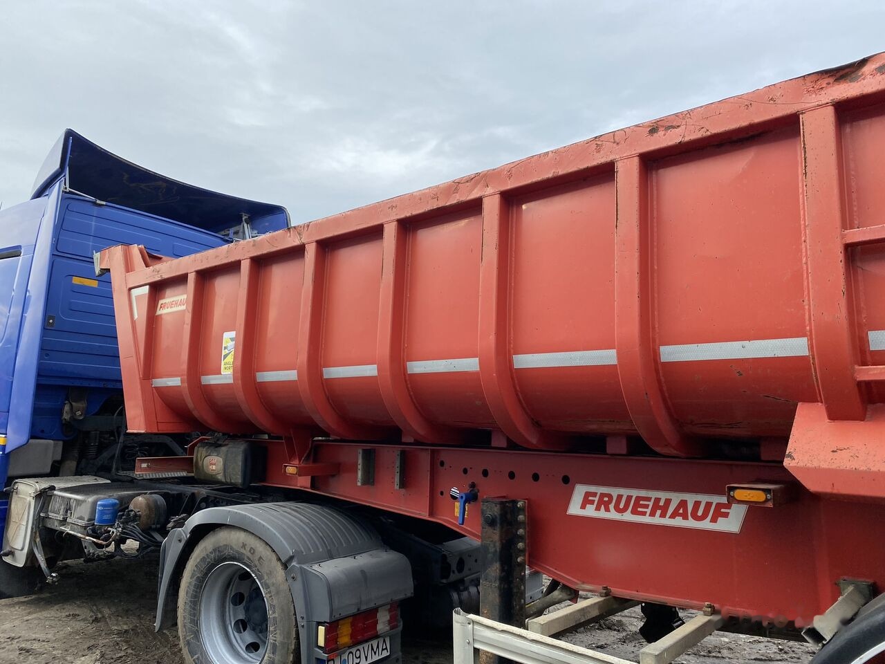 Fruehauf Semiremorca basculabila Aluminiu Agregate PV 6.28 T /// 2 PIECE - Semi-remorque benne: photos 5 Fruehauf Semiremorca basculabila Aluminiu Agregate PV 6.28 T /// 2 PIECE - Semi-remorque benne: photos 5