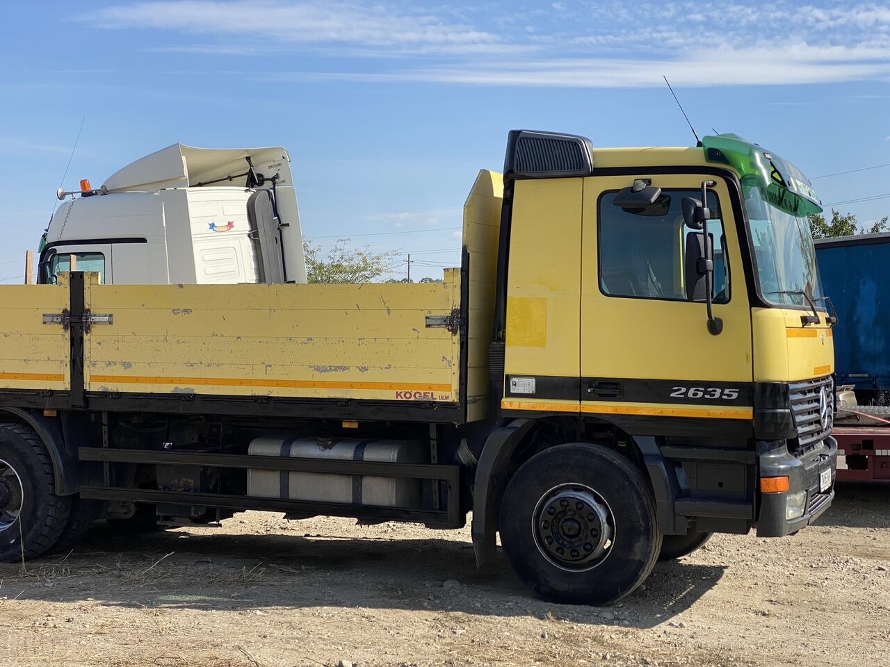 Camion plateau, Camion grue Mercedes-Benz Actros MP1: photos 7