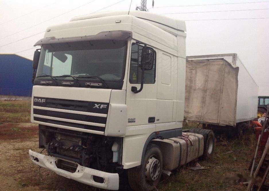 DAF XF 95 orice piesa - Tracteur routier: photos 2 DAF XF 95 orice piesa - Tracteur routier: photos 2