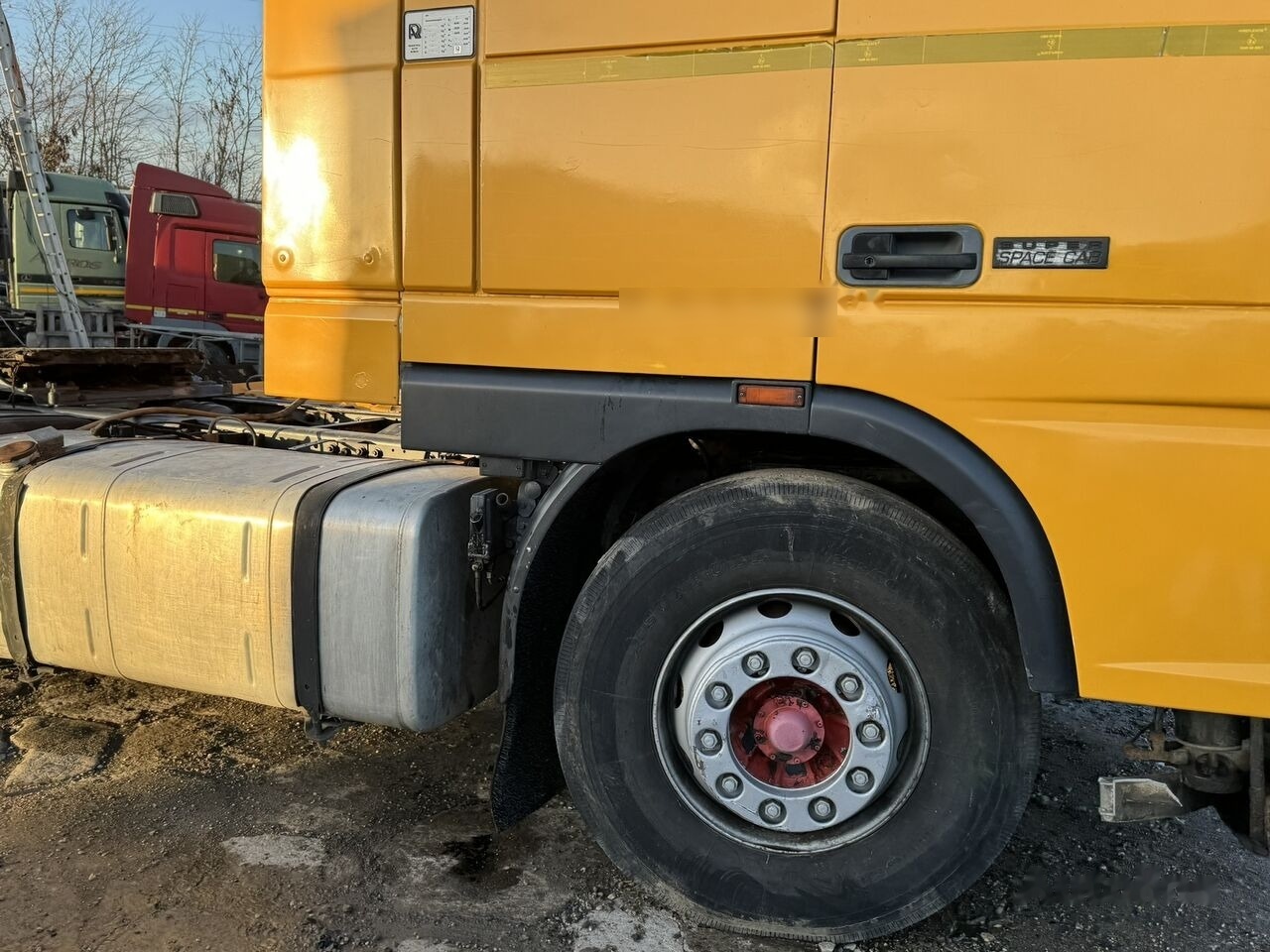 DAF XF95 430 ATI RETARDER EXPORT - Tracteur routier: photos 3 DAF XF95 430 ATI RETARDER EXPORT - Tracteur routier: photos 3