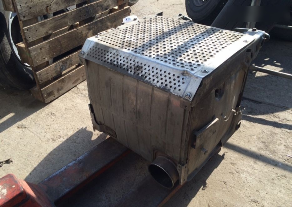 Vand tobă Mercedes-Benz Actros Euro 5 - Silencieux pour Camion: photos 2 Vand tobă Mercedes-Benz Actros Euro 5 - Silencieux pour Camion: photos 2