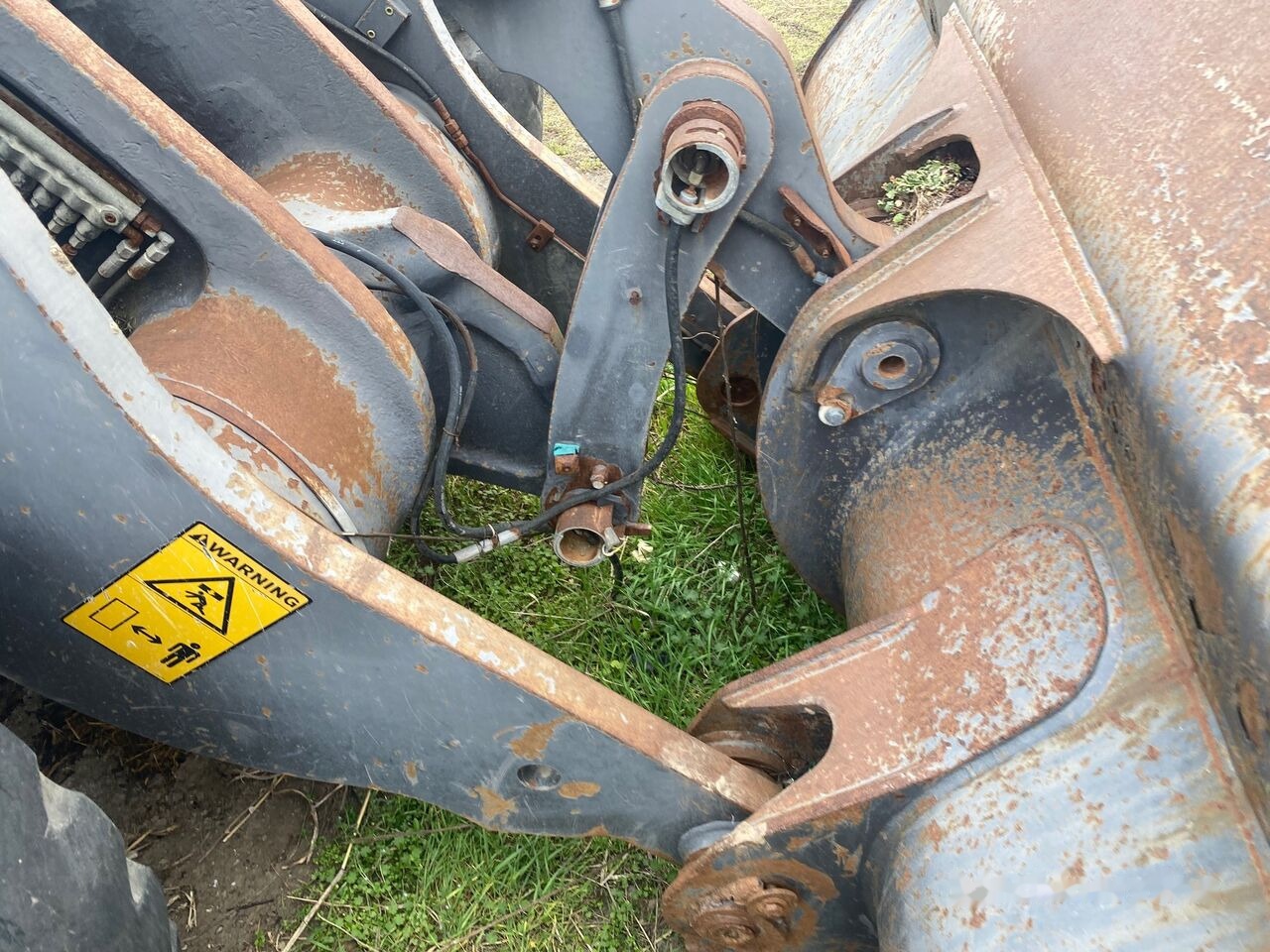Volvo L110E PIESE DIN DEZMEMBRARI - Chargeuse sur pneus: photos 3 Volvo L110E PIESE DIN DEZMEMBRARI - Chargeuse sur pneus: photos 3
