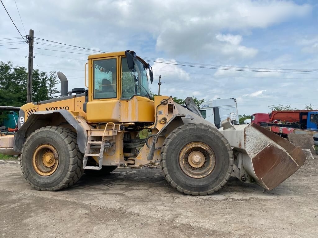 Volvo L110E - VOLA 21 tone - DE INCHIRIAT - balastiera / statie betoan - Chargeuse sur pneus: photos 5 Volvo L110E - VOLA 21 tone - DE INCHIRIAT - balastiera / statie betoan - Chargeuse sur pneus: photos 5